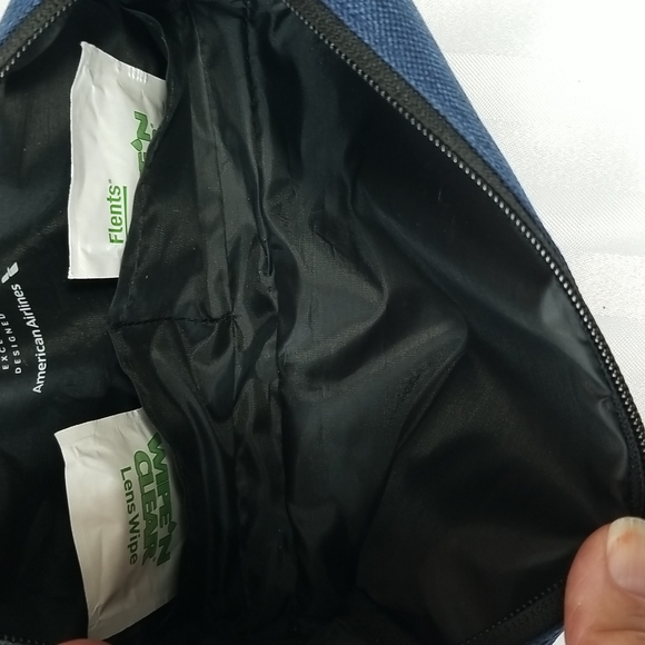 APL FOR AMERICAN AIRLINES SET OF 2 BLUE EMENTY BAGS - Picture 6 of 7